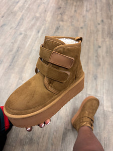 Felia Camel boots